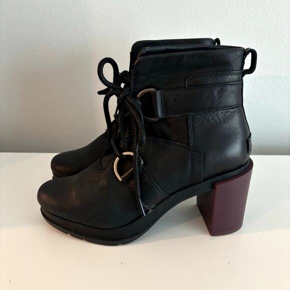 Sorel Margo Ankle Boots Size 7.5 Black Leather Heeled Lace Up Bootie Waterproof - Picture 3 of 9